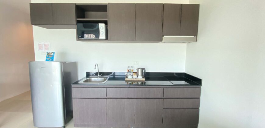 Patong Bay Hill Apartment (Sea View)