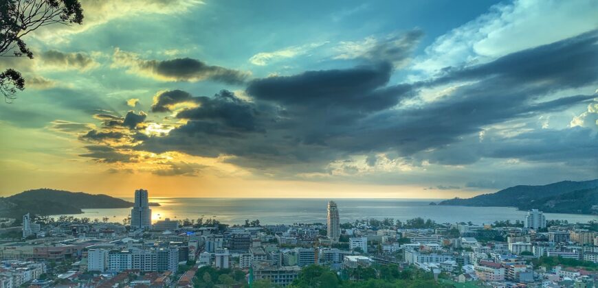 Patong Bay Sea View Apartment (Jacuzzi)